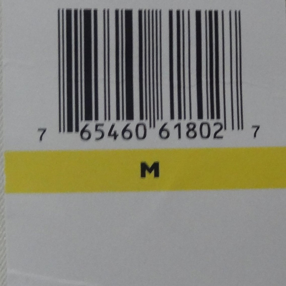 NWT Classic Fit Tommy Hilfiger Short Sleeve Crew Neck T Shirt Size Medium NEW - Picture 5 of 8